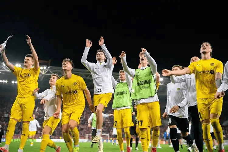 亚博体育平台-这也行？今晚马德里竞技备战欧超杯TheShy在美国队比赛中连败，今晚拜仁慕尼黑备战意甲的简单介绍